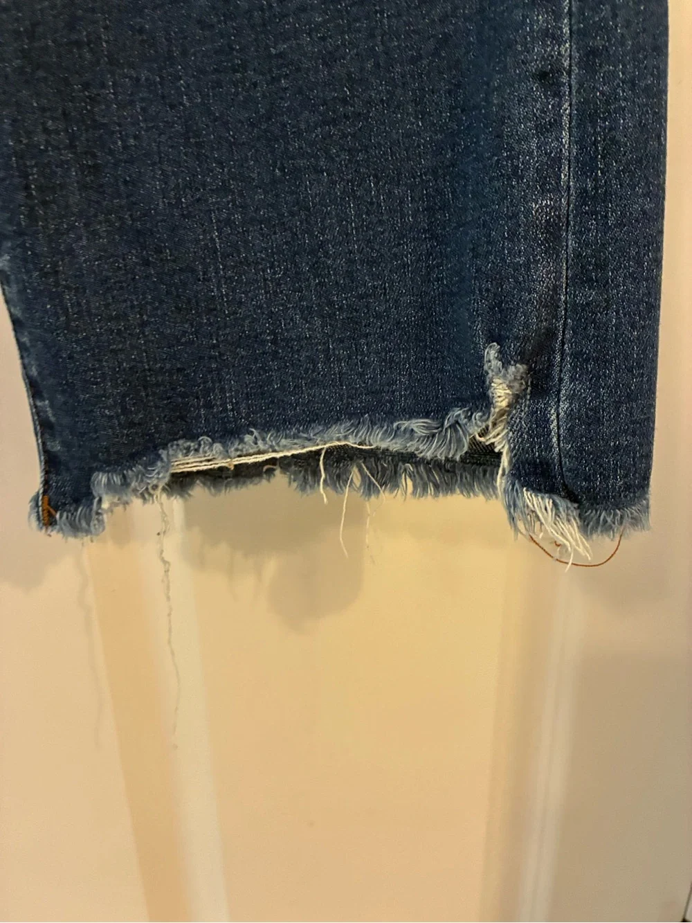 VERVET BLUE Blue Jeans Distressed Size 14